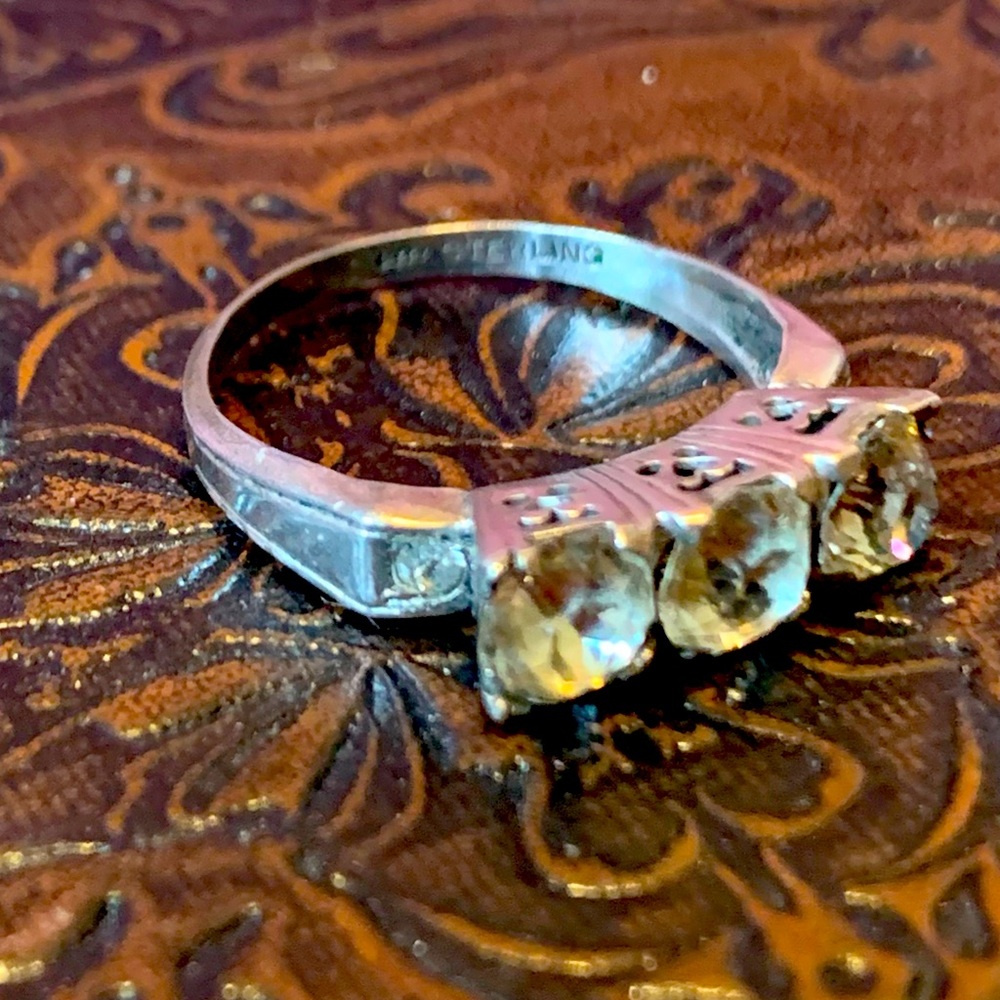 Vintage Sterling Silver Signed Triple Cubic Zirconia Faux Diamond Ring Size7 1/4